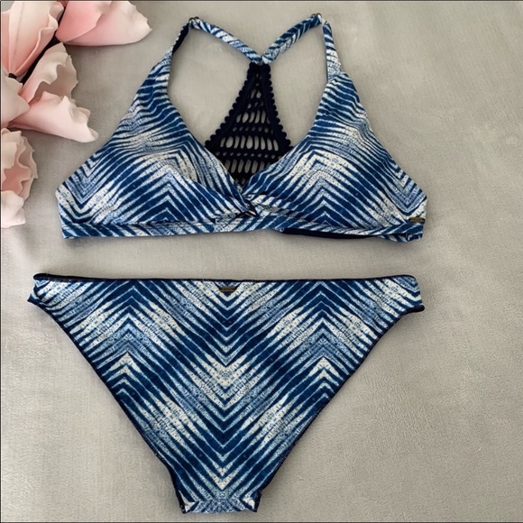 Rip Curl 2 piece bikini size Small - Picture 3 of 5
